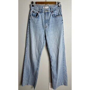 Zara Wide Leg High Rise Jeans Light Wash Denim US 6 EUR 38 Raw Hem Women’s